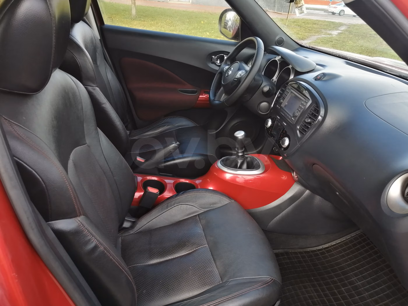 Nissan Juke фото 16