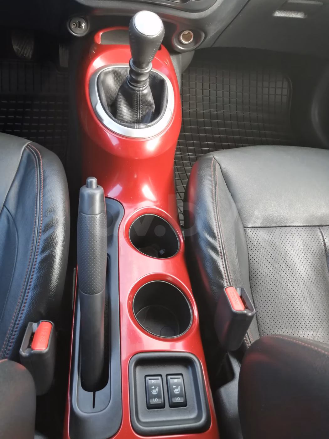 Nissan Juke фото 20