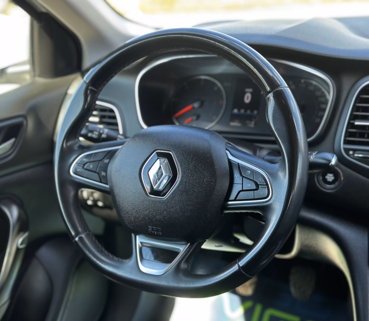 Renault Megane фото 14