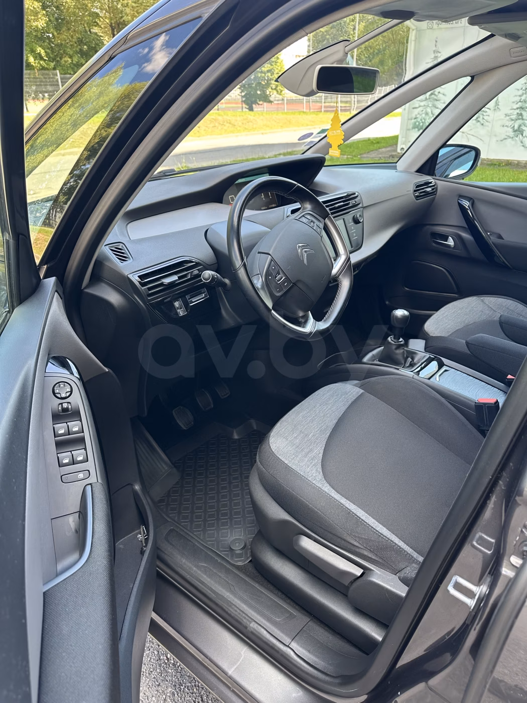 Citroen C4 Picasso фото 11