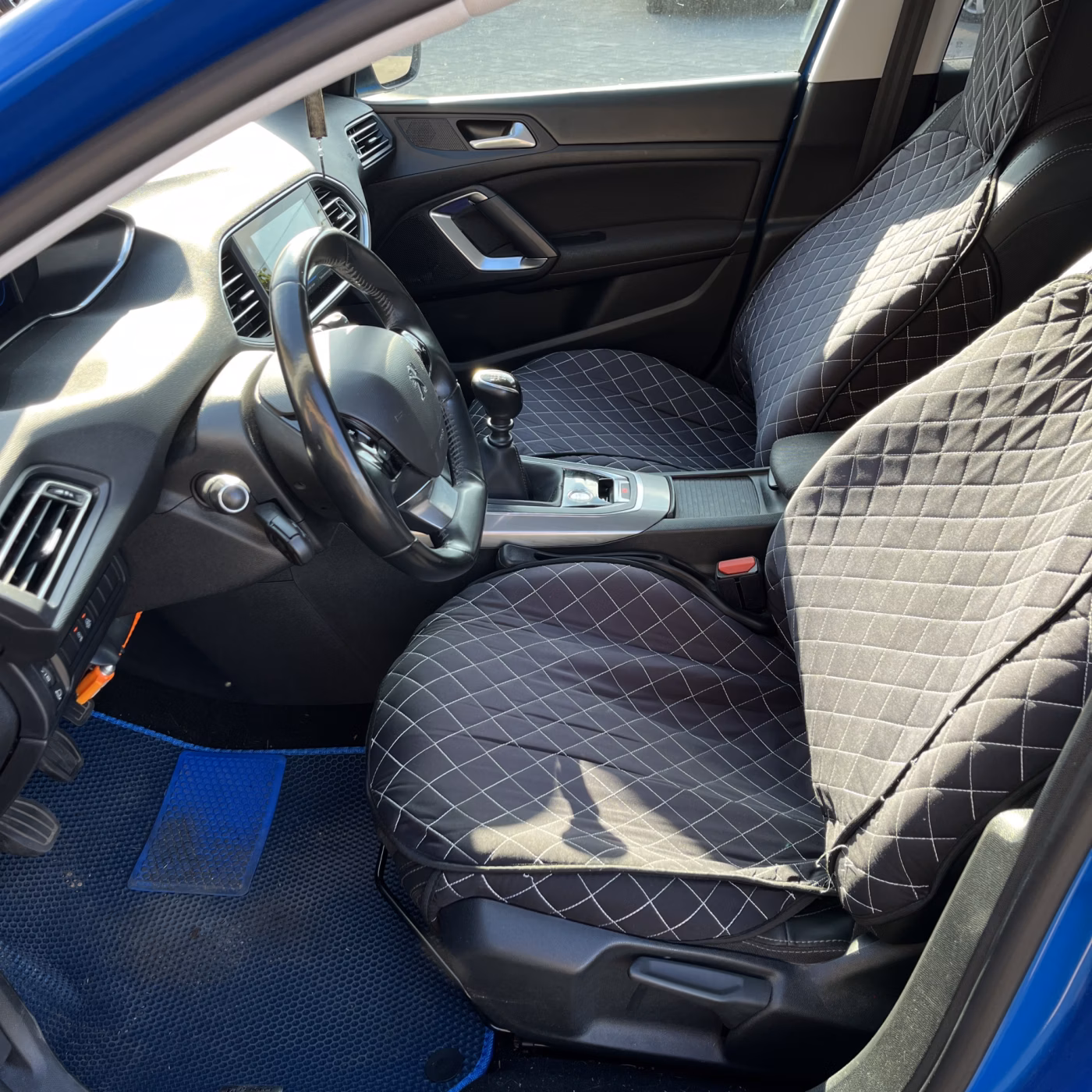 Peugeot 308 фото 11