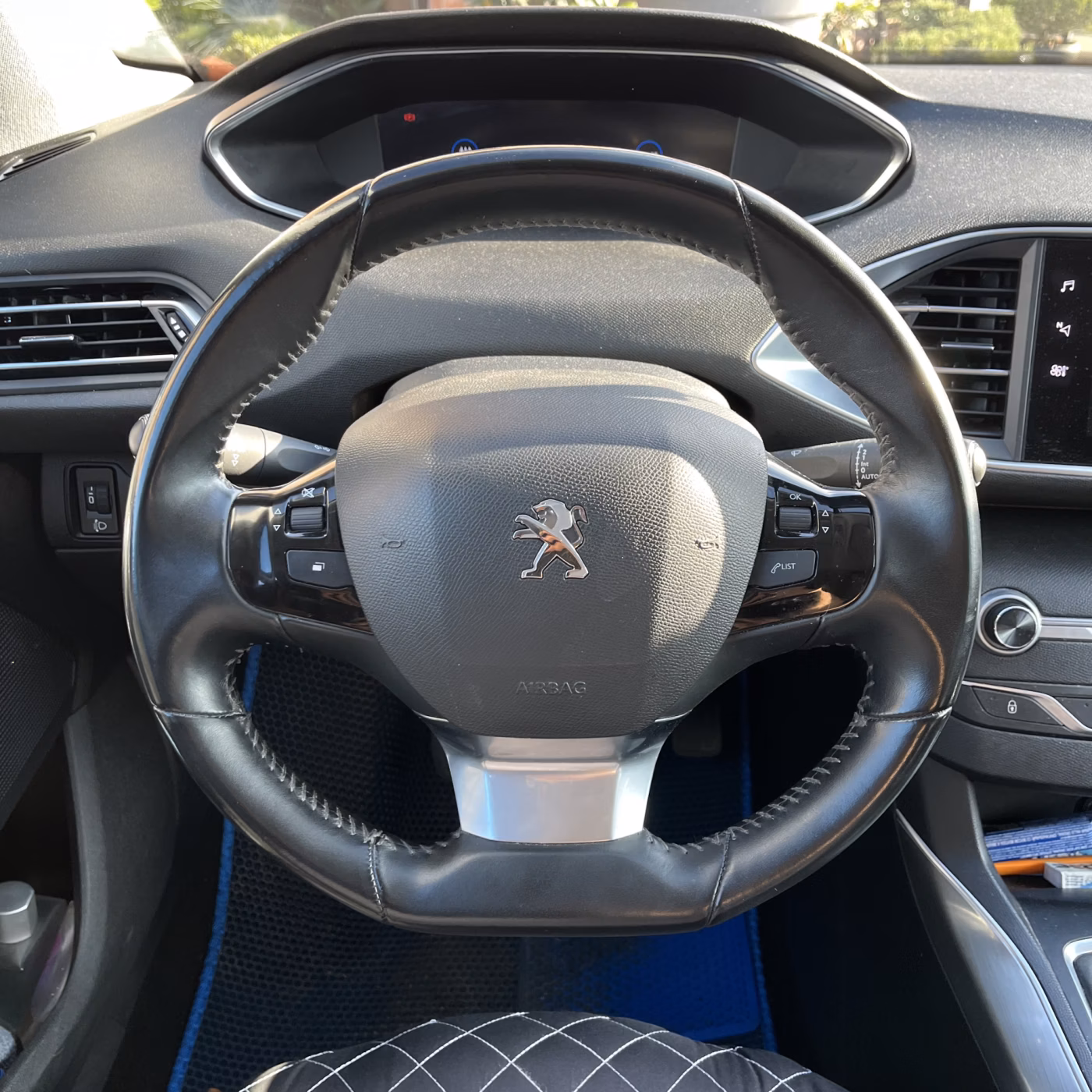 Peugeot 308 фото 19