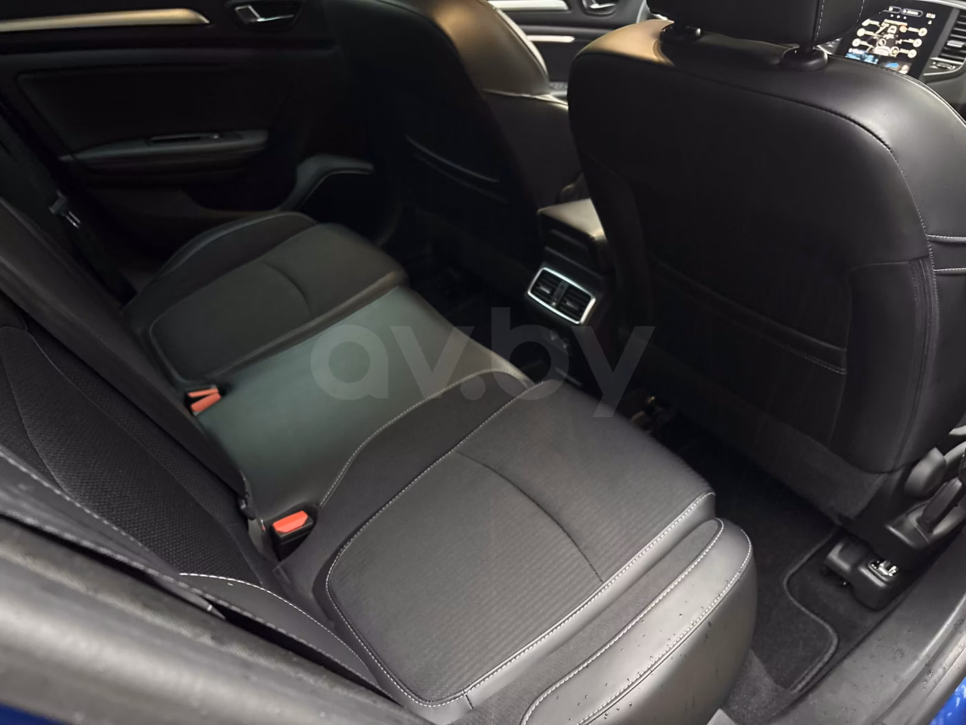 Renault Megane фото 18