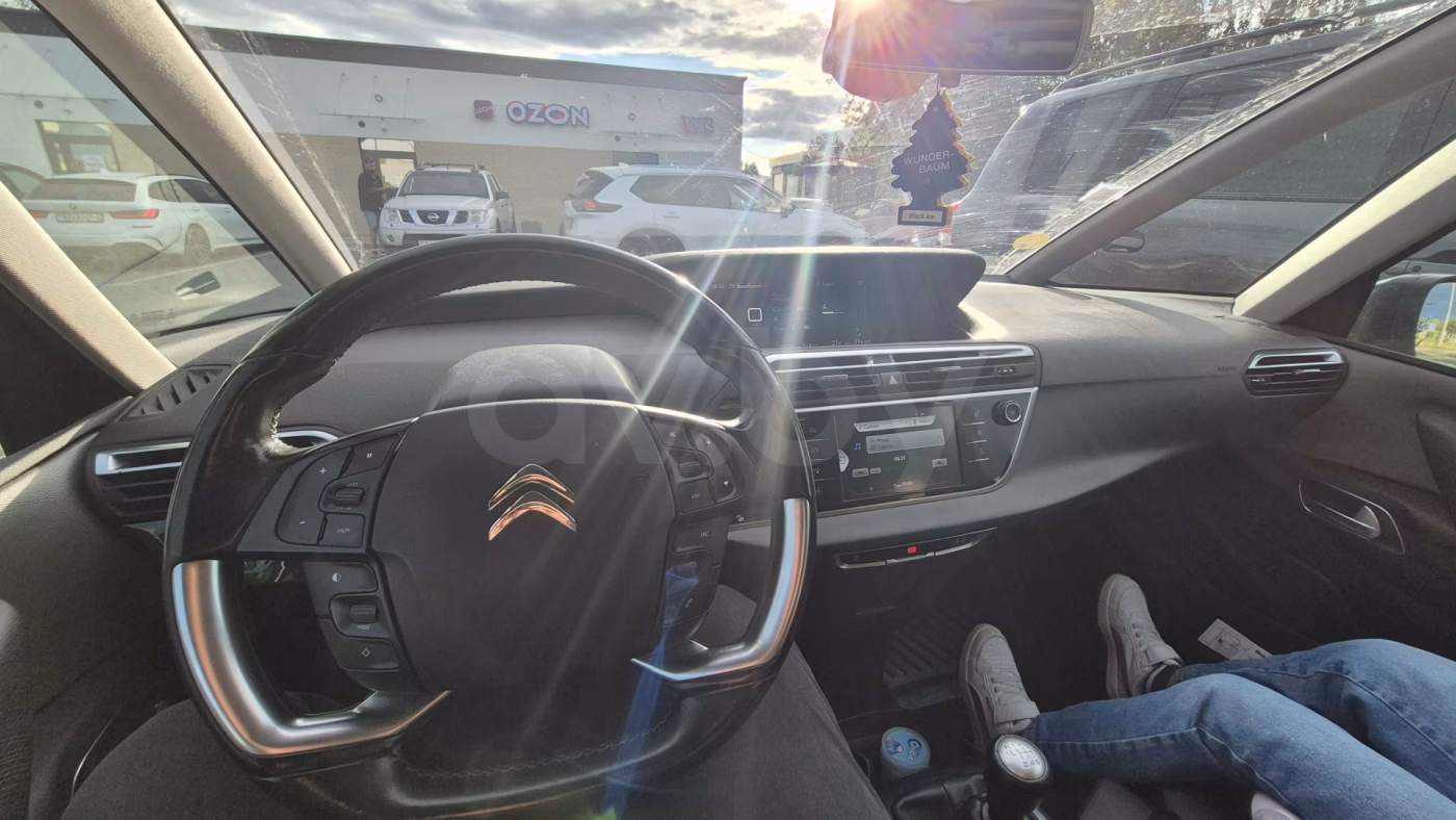 Citroen C4 Picasso фото 8