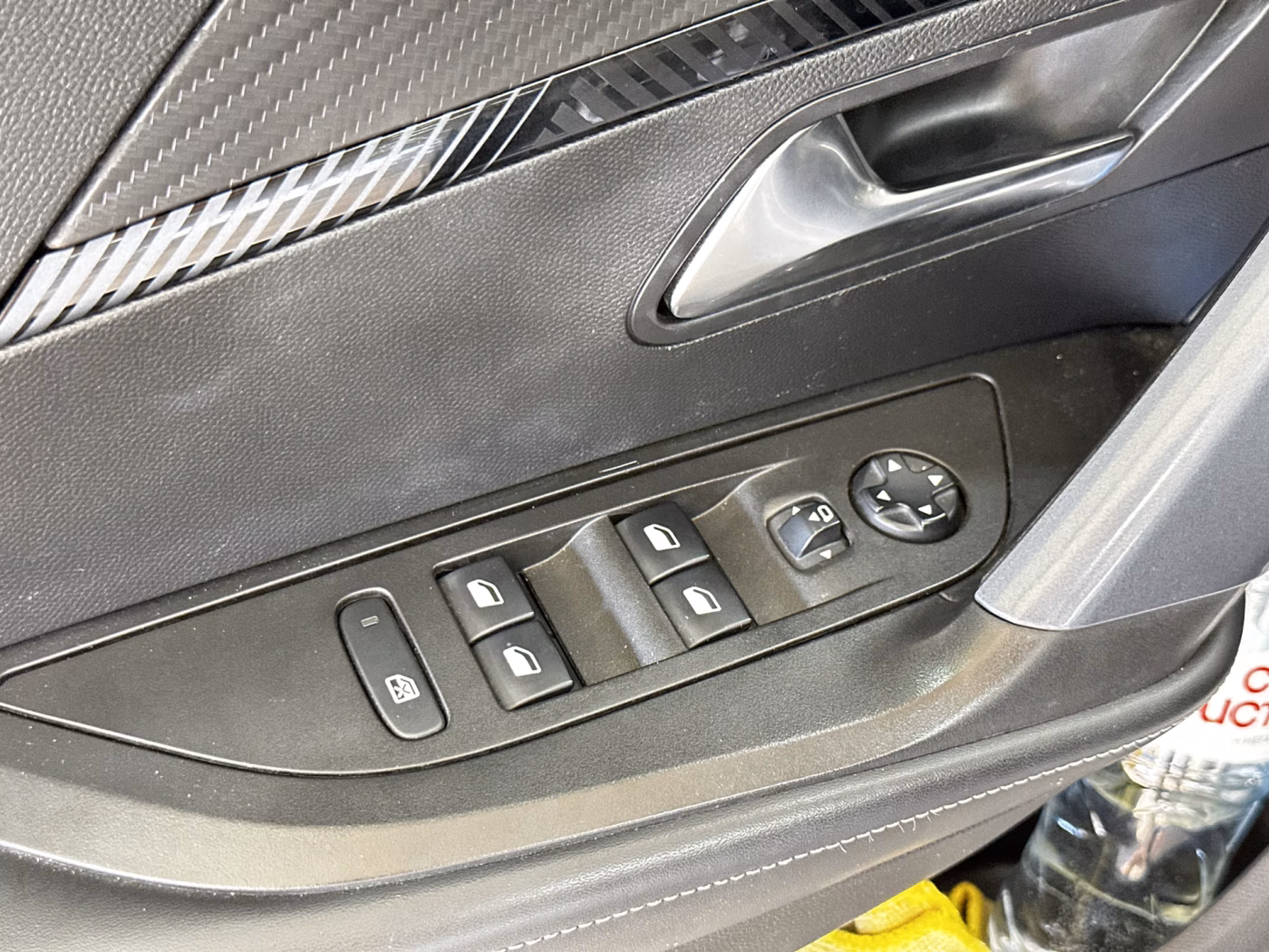Peugeot 2008 фото 18