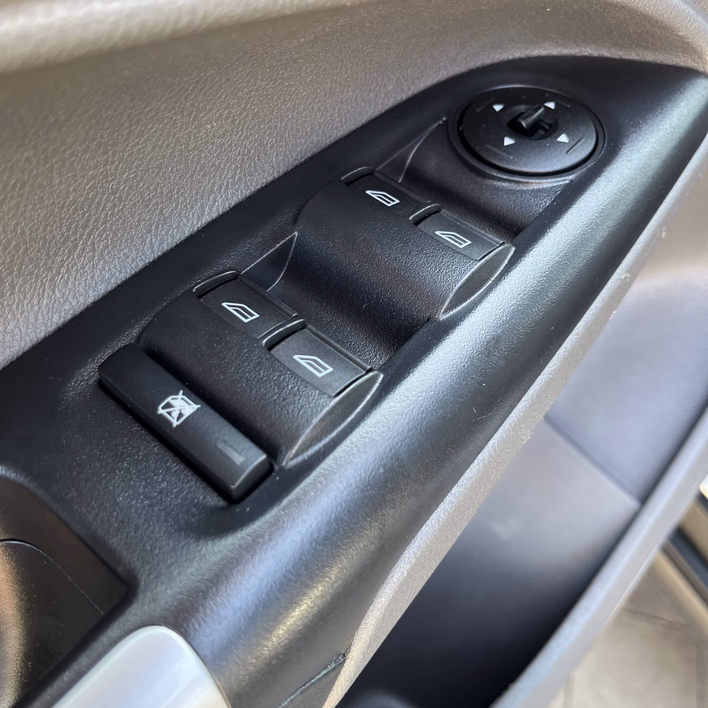 Ford Tourneo Connect фото 9