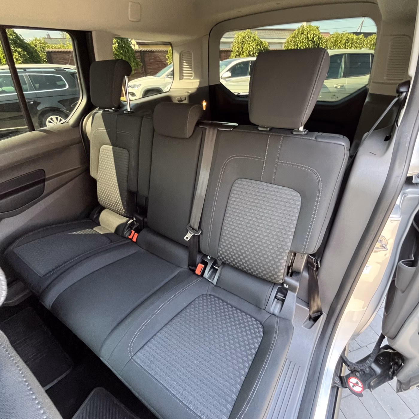 Ford Tourneo Connect фото 18