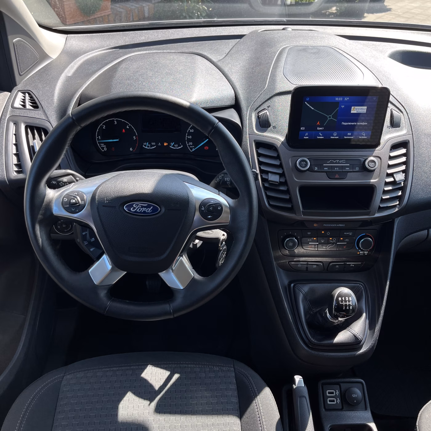 Ford Tourneo Connect фото 19