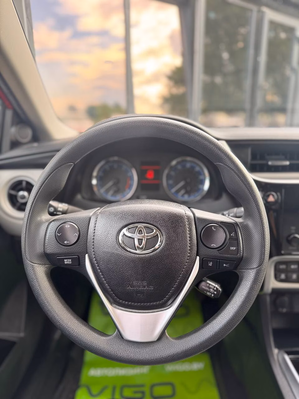 Toyota Corolla фото 11