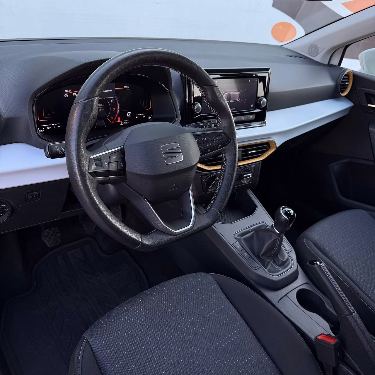 SEAT Ibiza фото 7