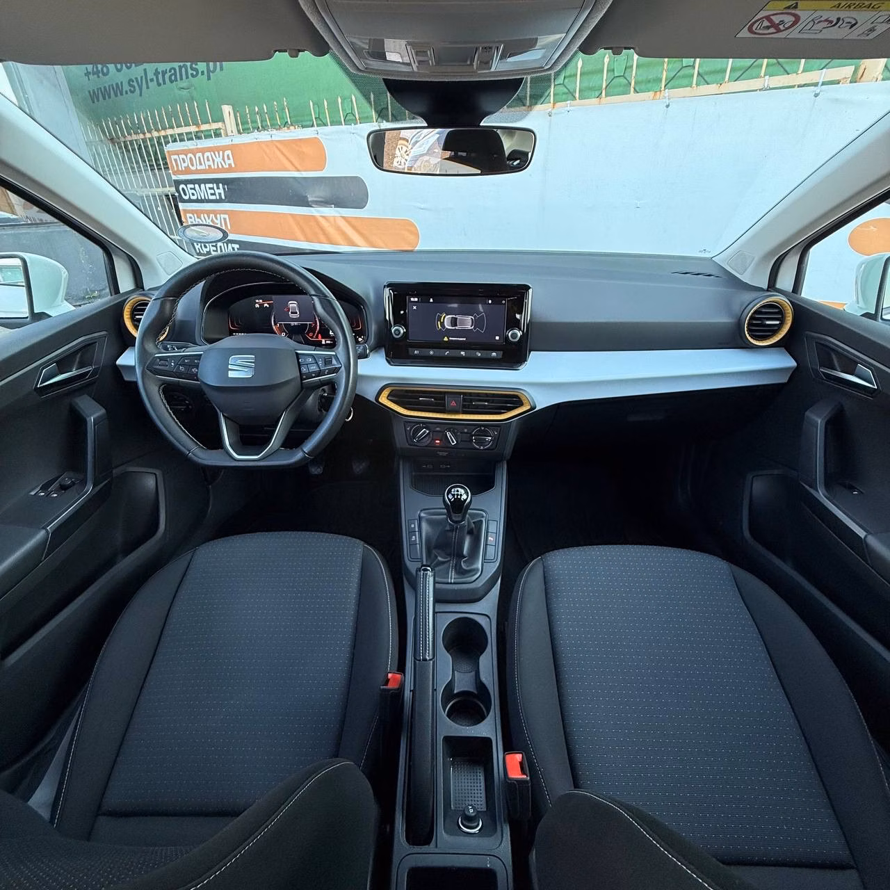 SEAT Ibiza фото 9