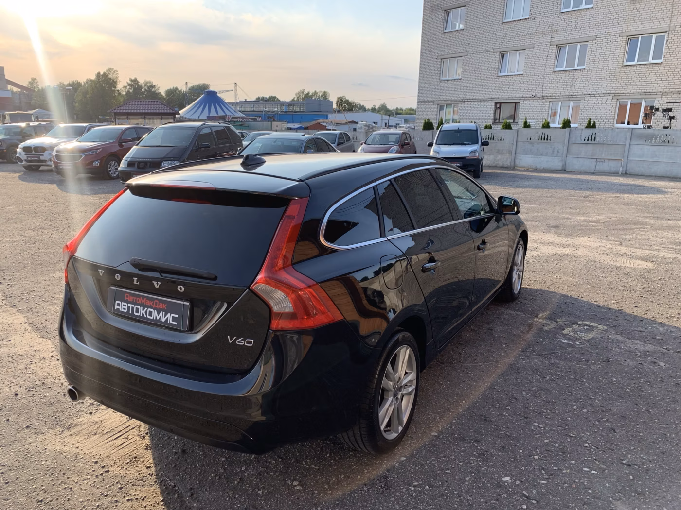 Volvo V60 фото 5