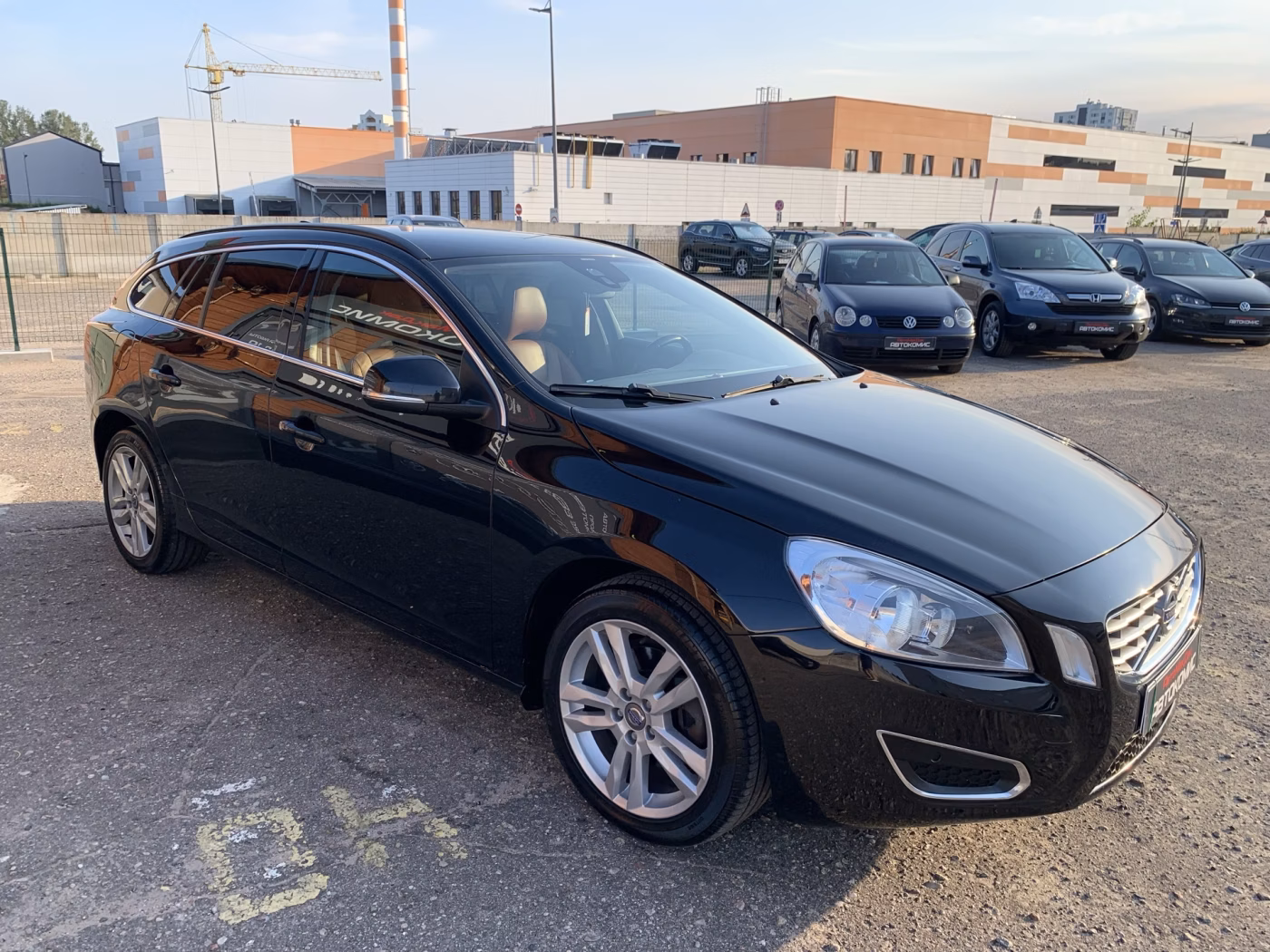Volvo V60 фото 6