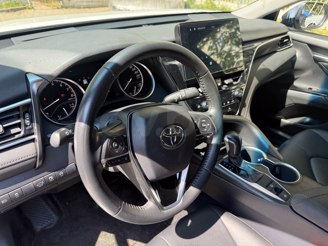 Toyota Camry фото 9