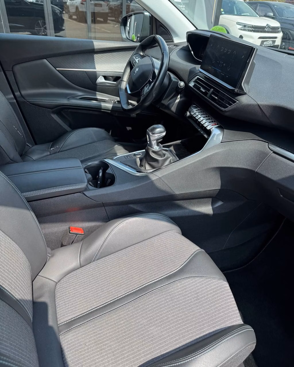 Peugeot 3008 фото 14