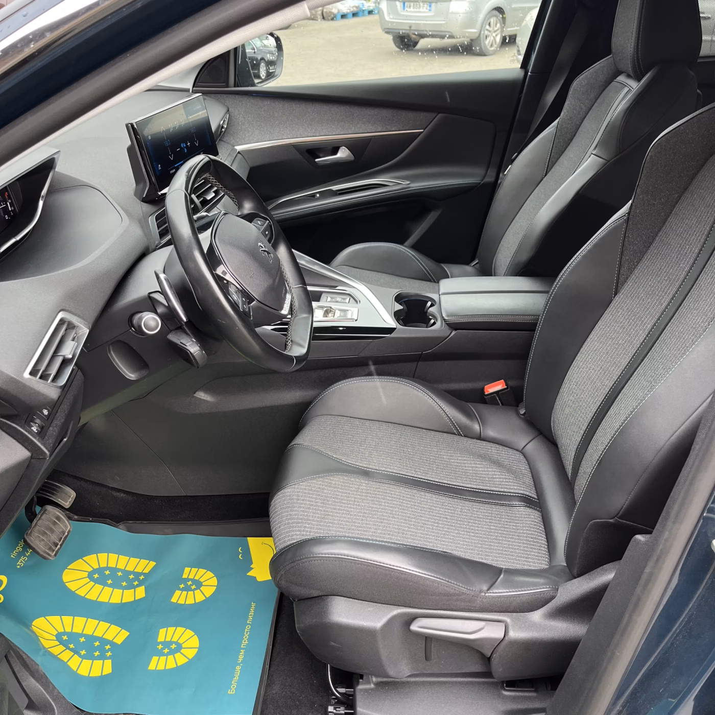 Peugeot 5008 фото 10