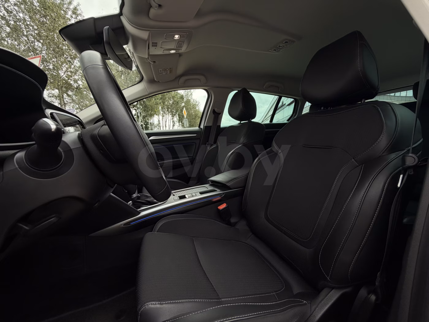 Renault Megane фото 6