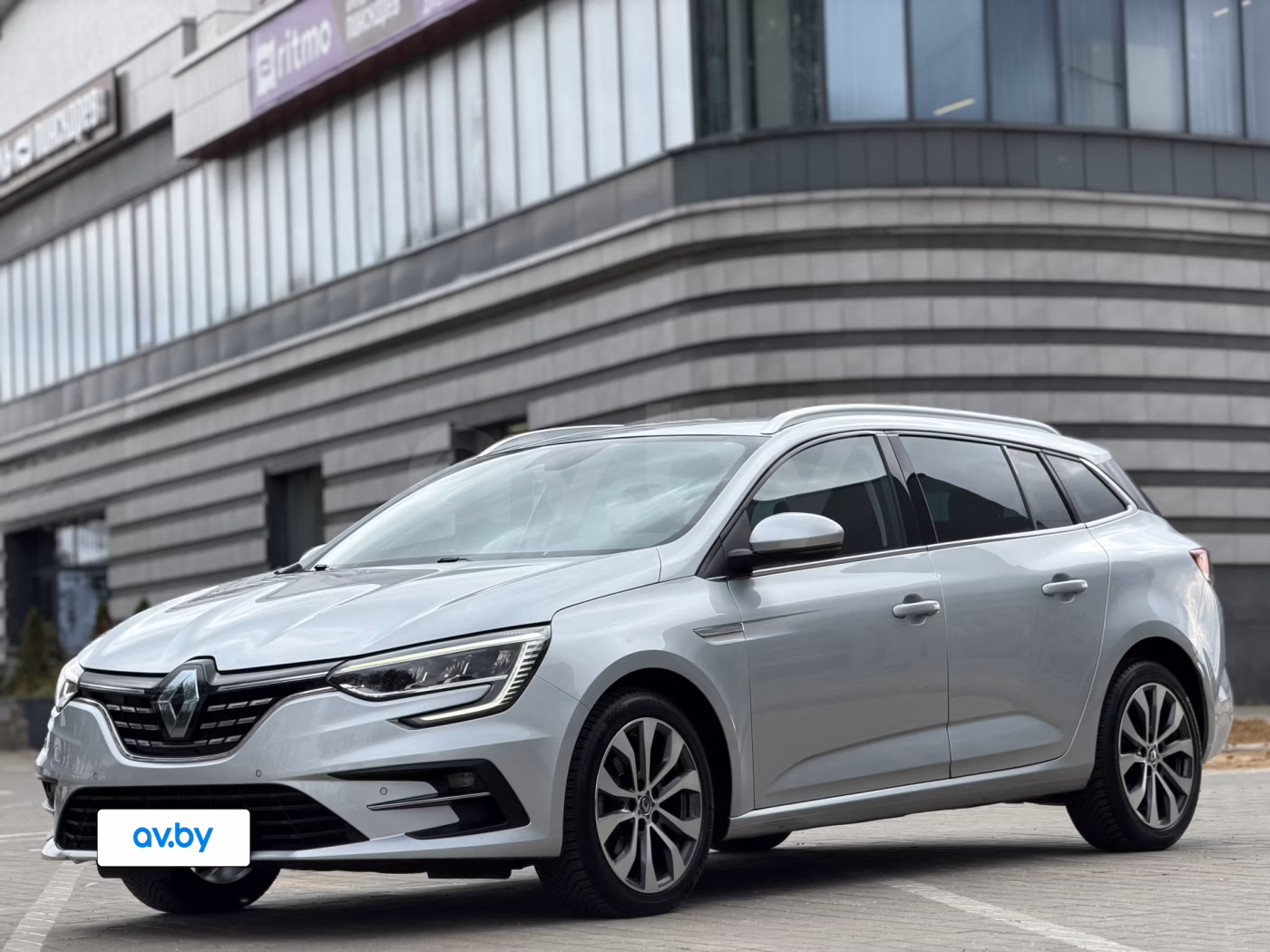 Renault Megane фото 15