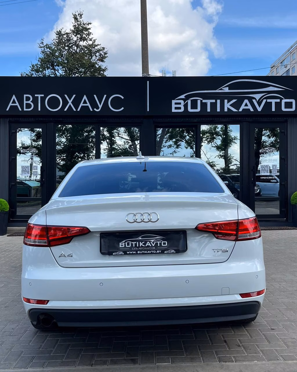 Audi A4 фото 3