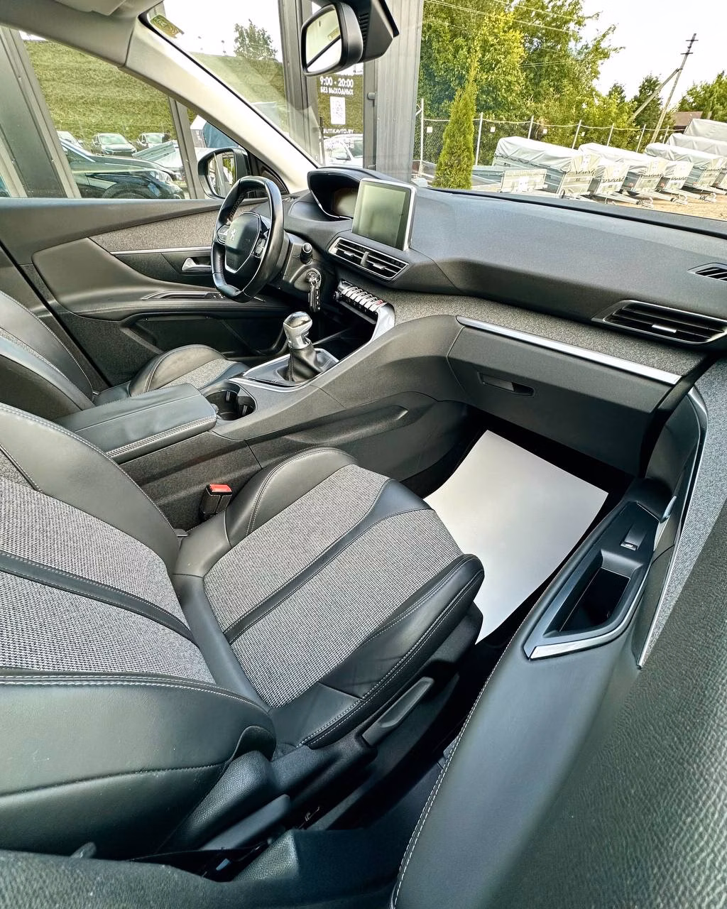 Peugeot 3008 фото 12
