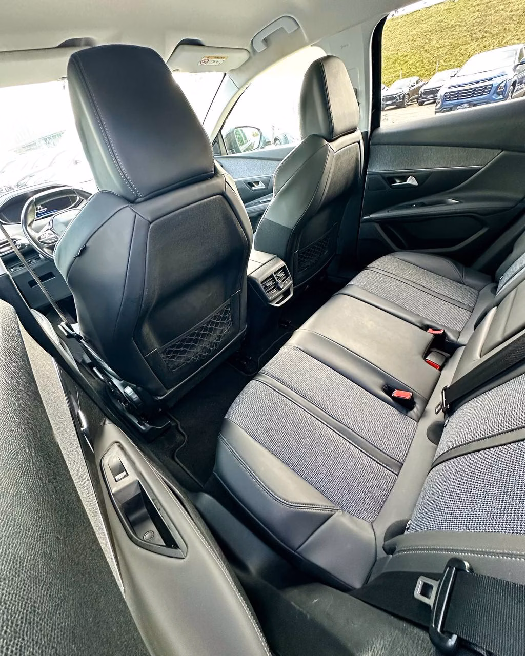 Peugeot 3008 фото 16