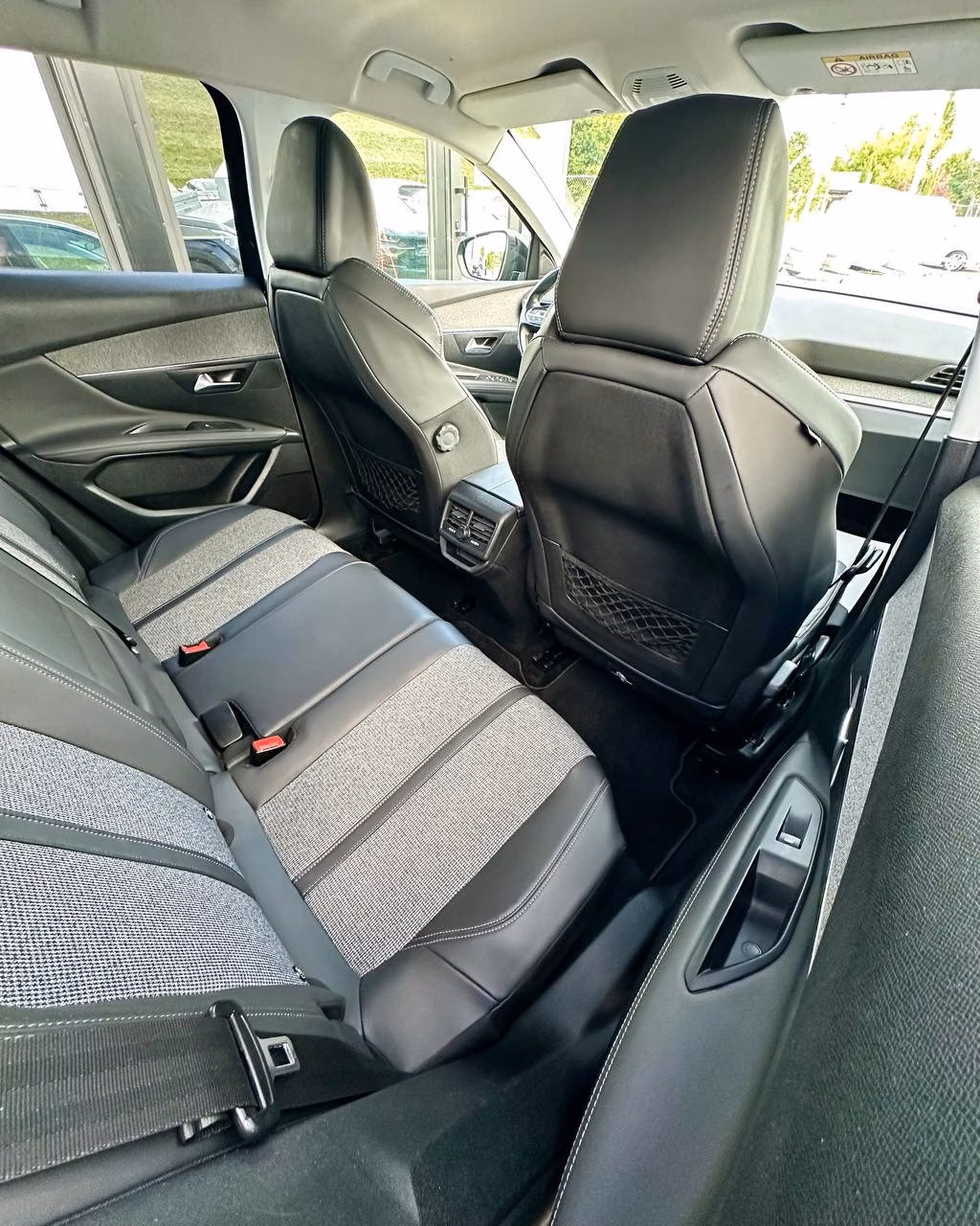 Peugeot 3008 фото 17