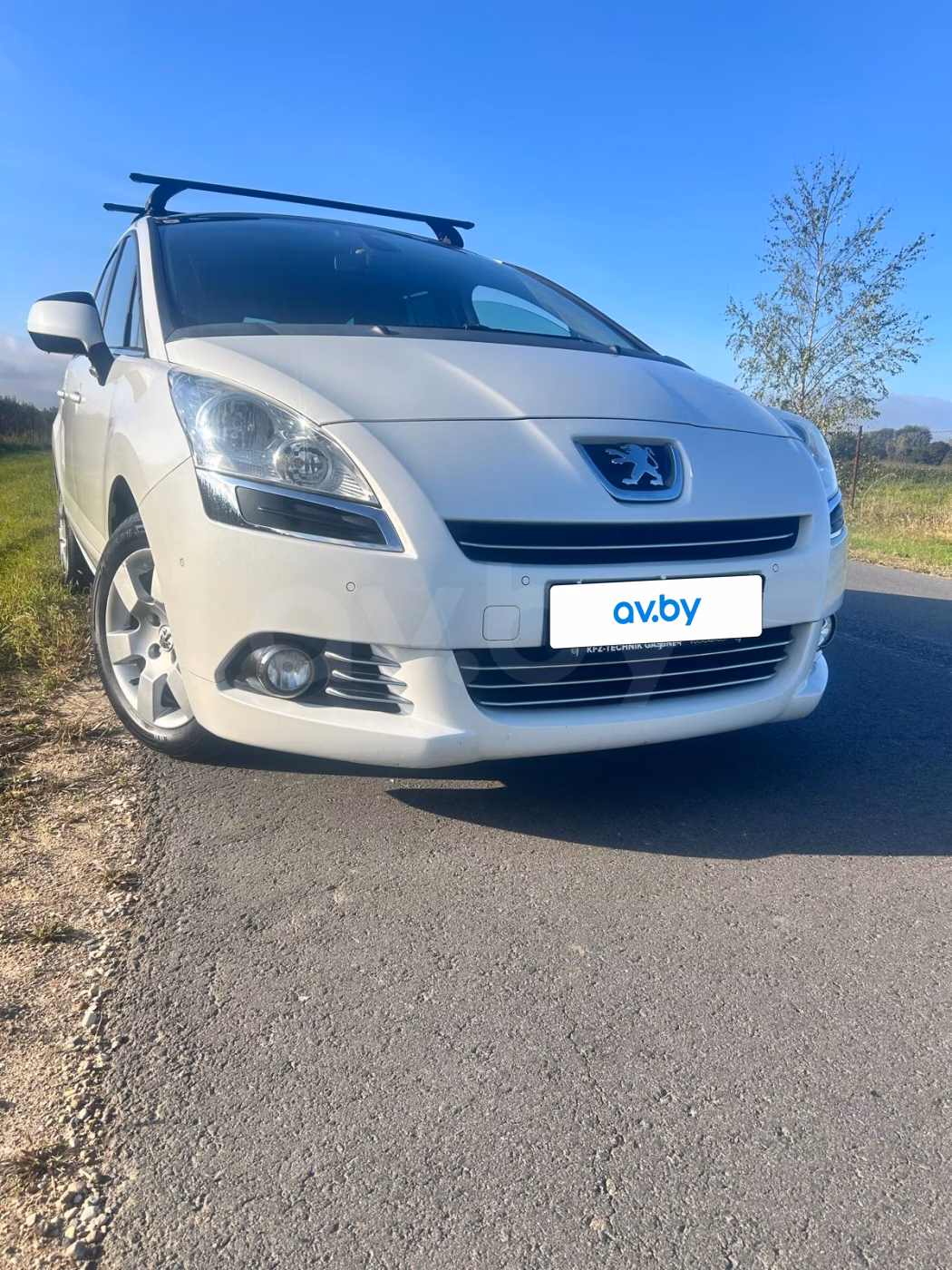 Peugeot 5008 фото 2