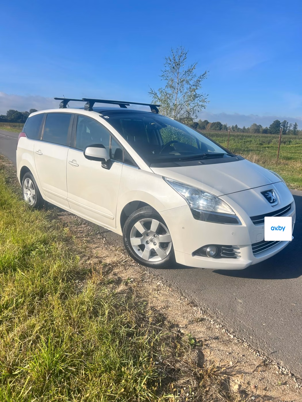 Peugeot 5008 фото 3