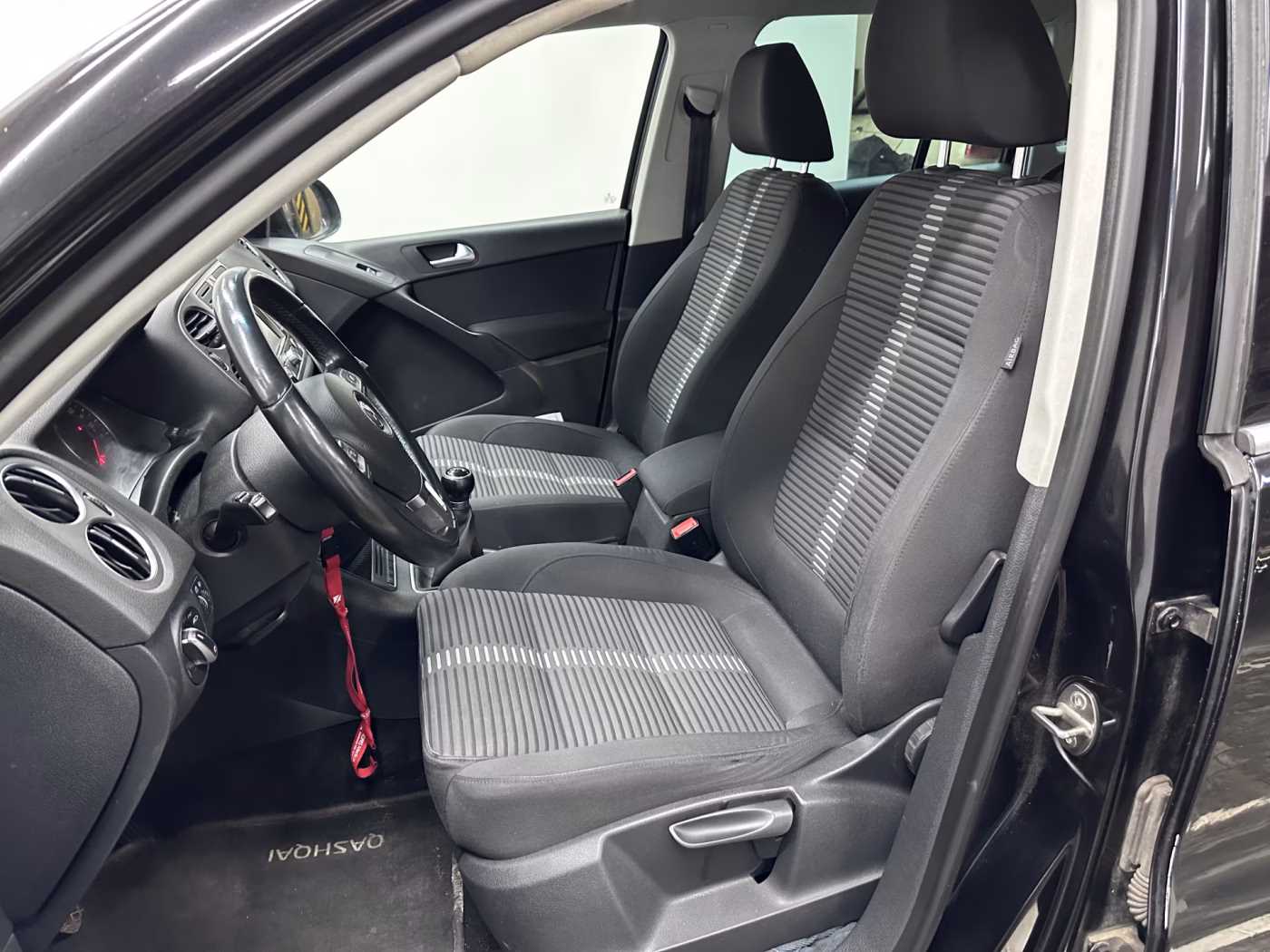 Volkswagen Tiguan фото 8