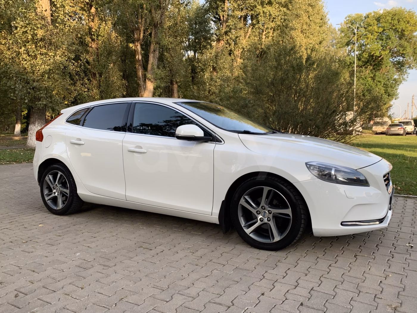 Volvo V40