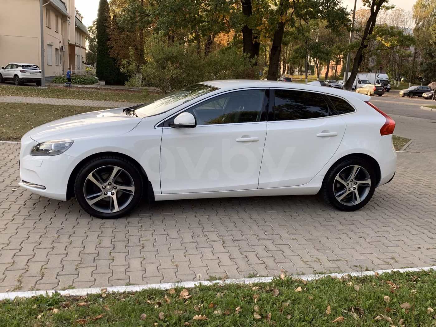 Volvo V40 фото 4