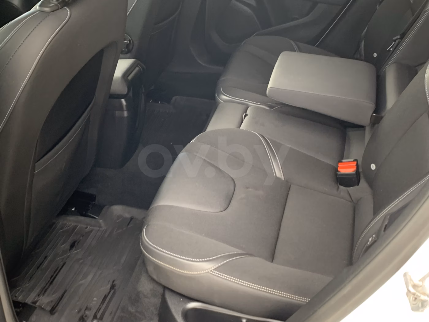 Volvo V40 фото 20