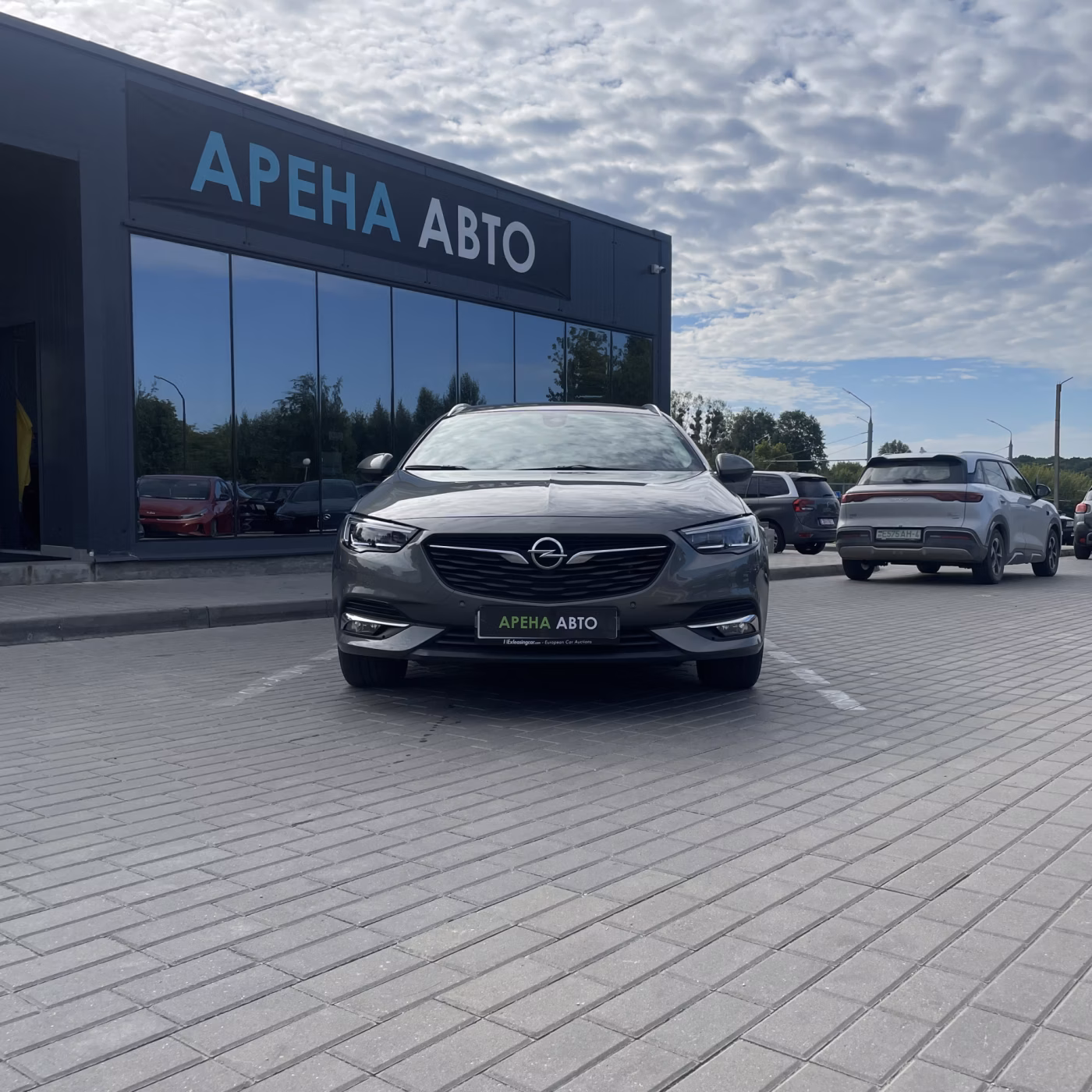 Opel Insignia фото 2