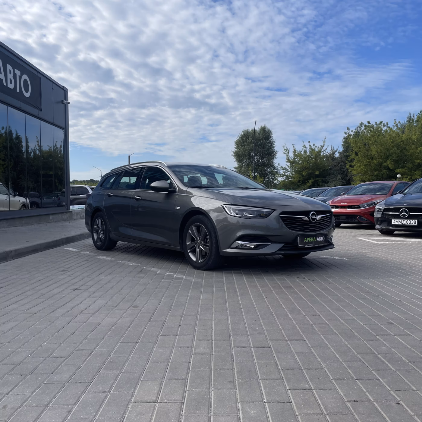 Opel Insignia фото 3