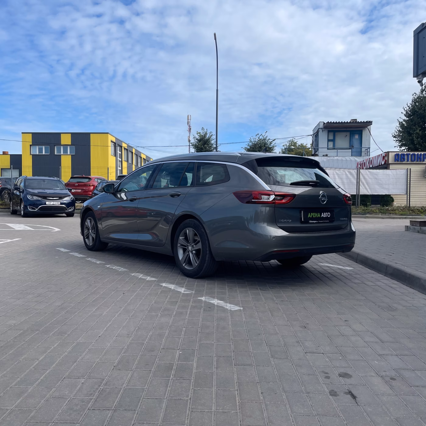 Opel Insignia фото 6