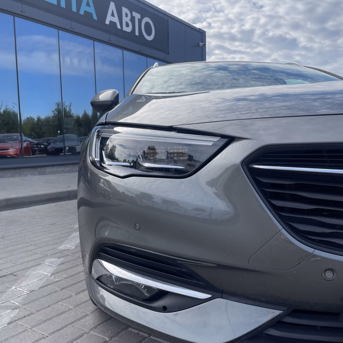 Opel Insignia фото 8