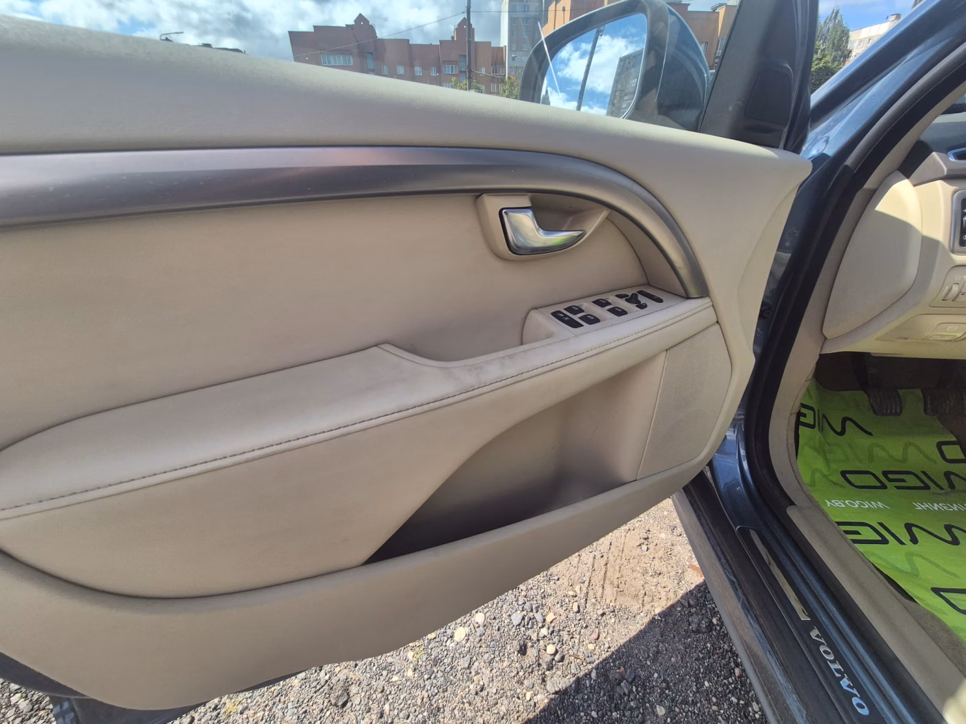 Volvo V70 фото 6