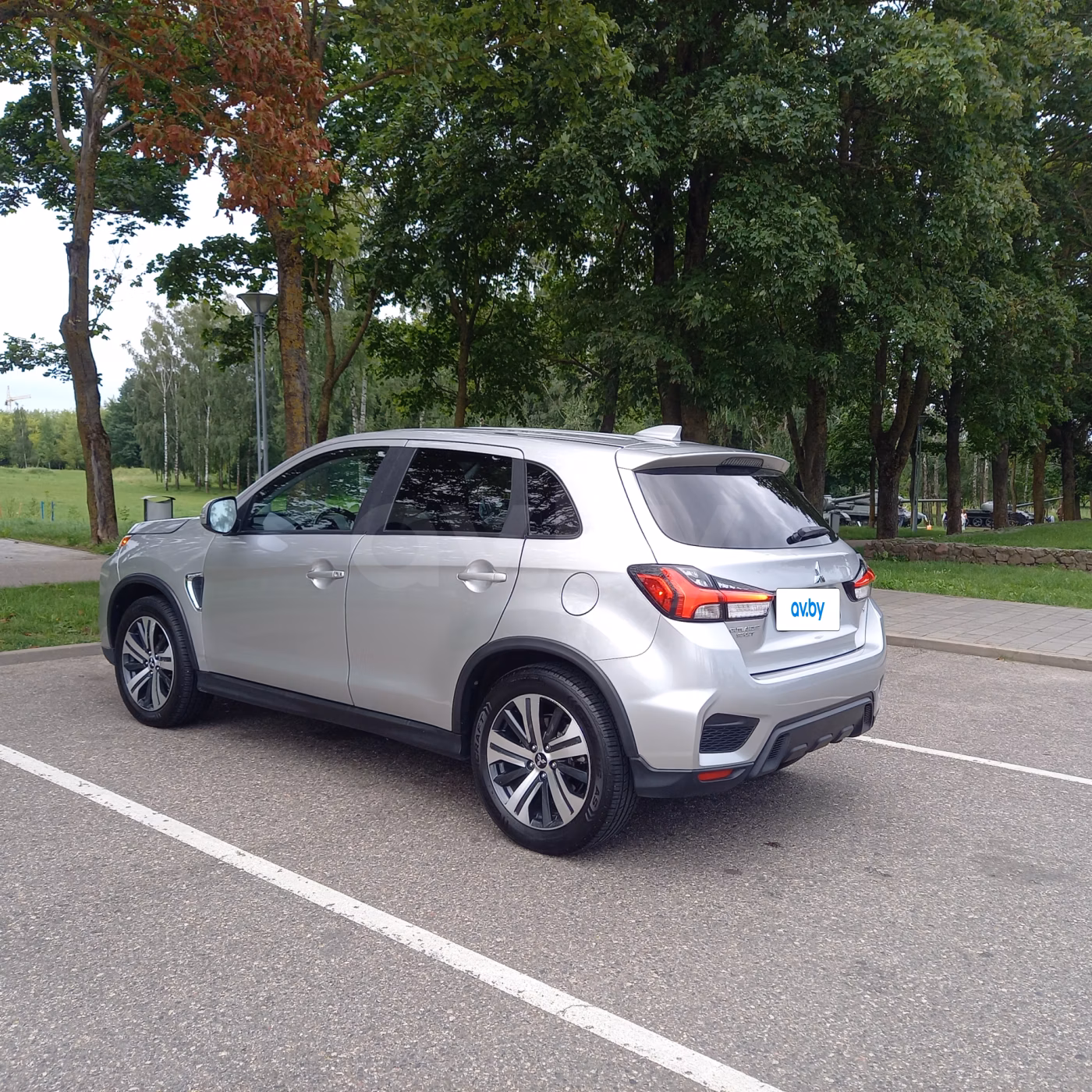 Mitsubishi Outlander Sport фото 10