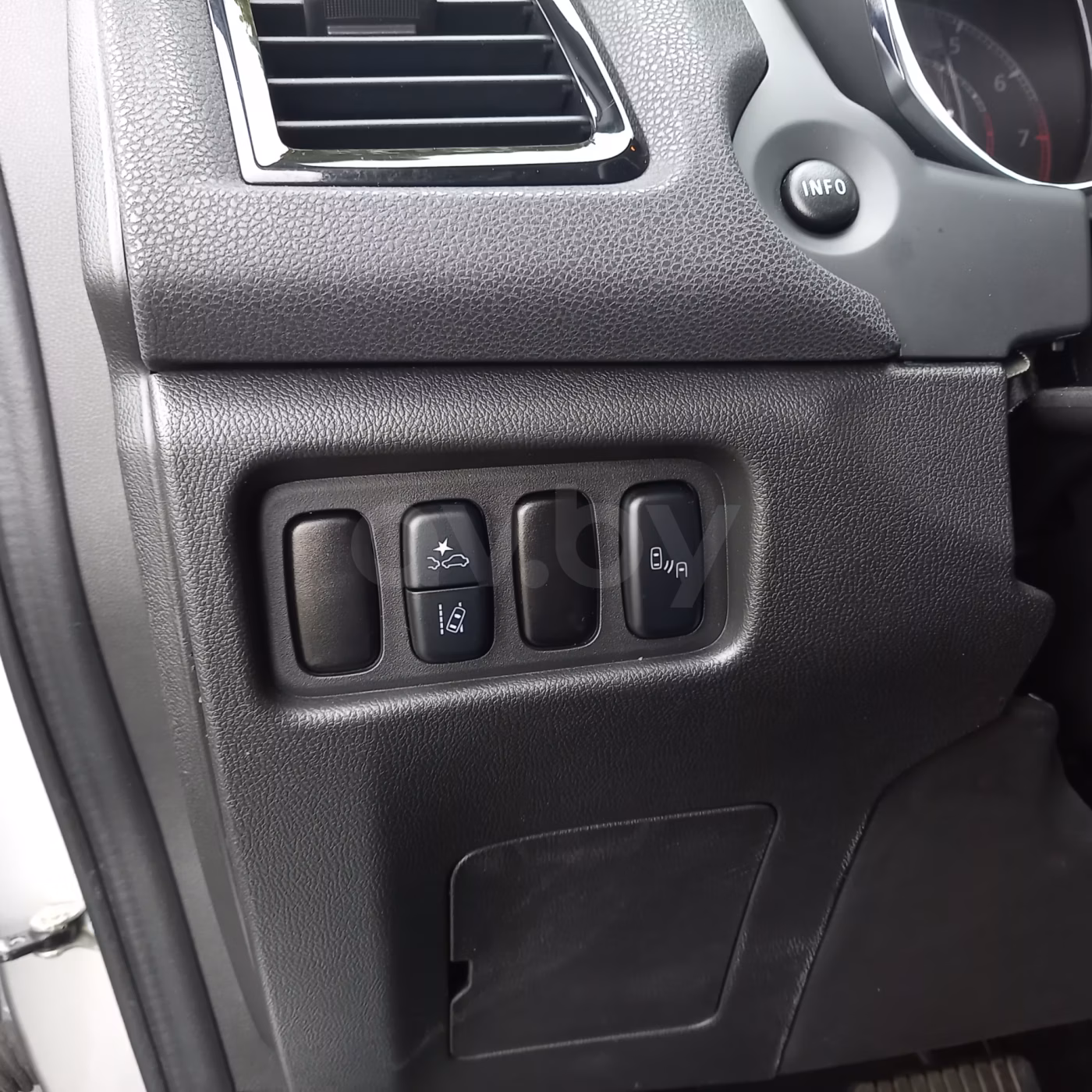 Mitsubishi Outlander Sport фото 14
