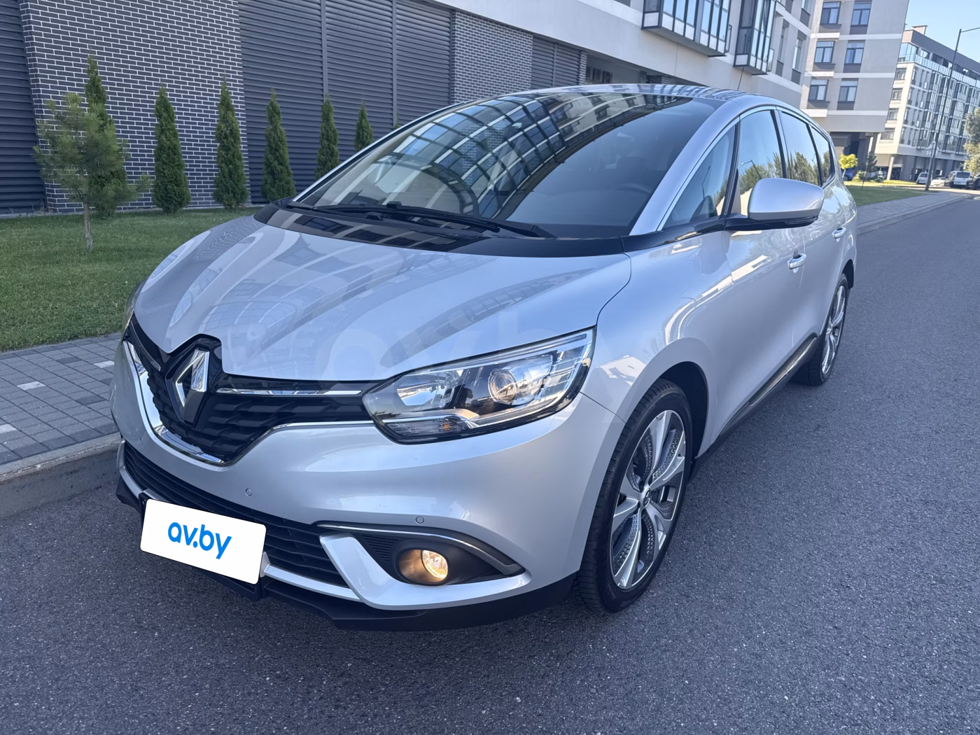 Renault Grand Scenic фото 2