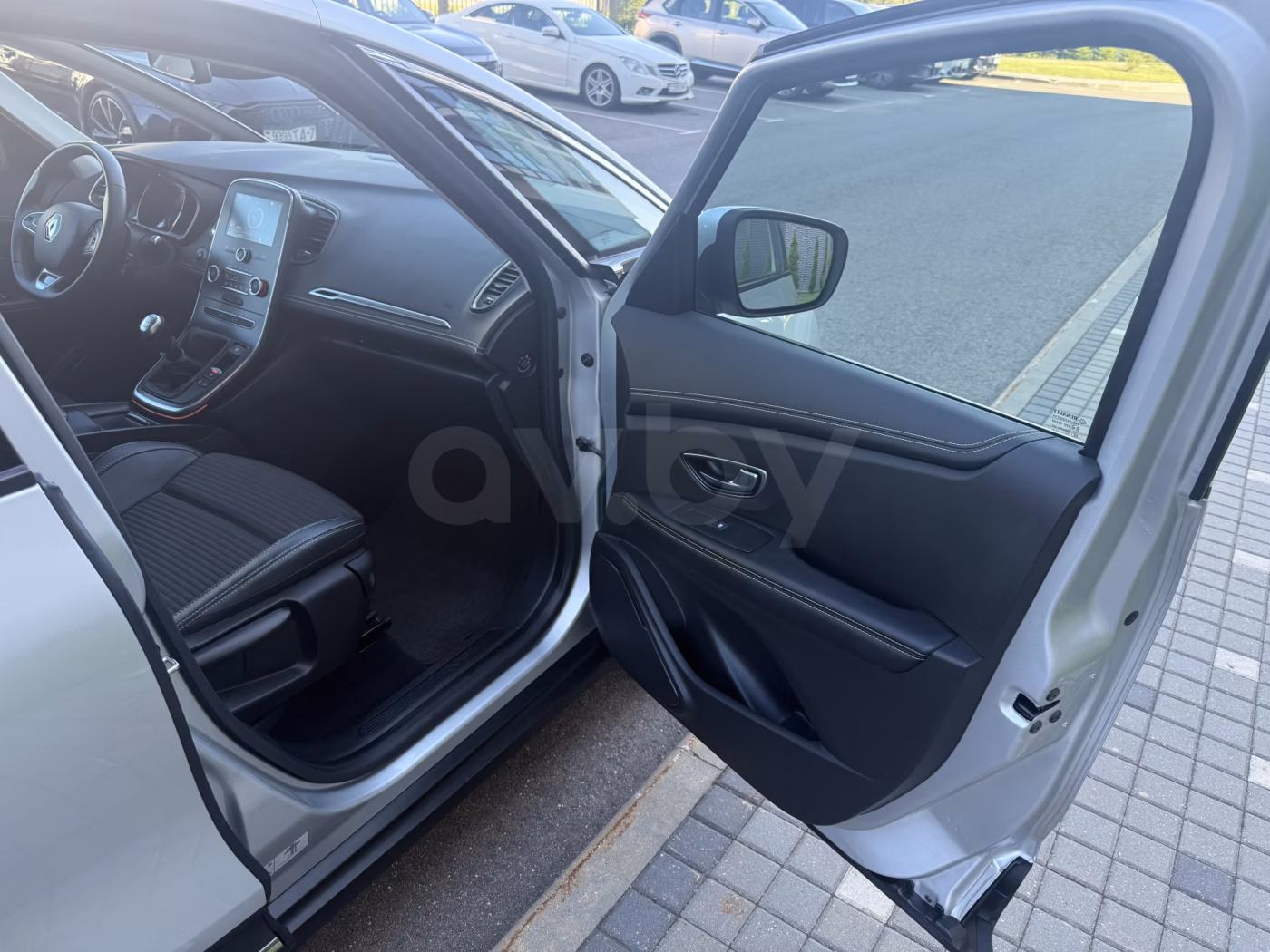 Renault Grand Scenic фото 20