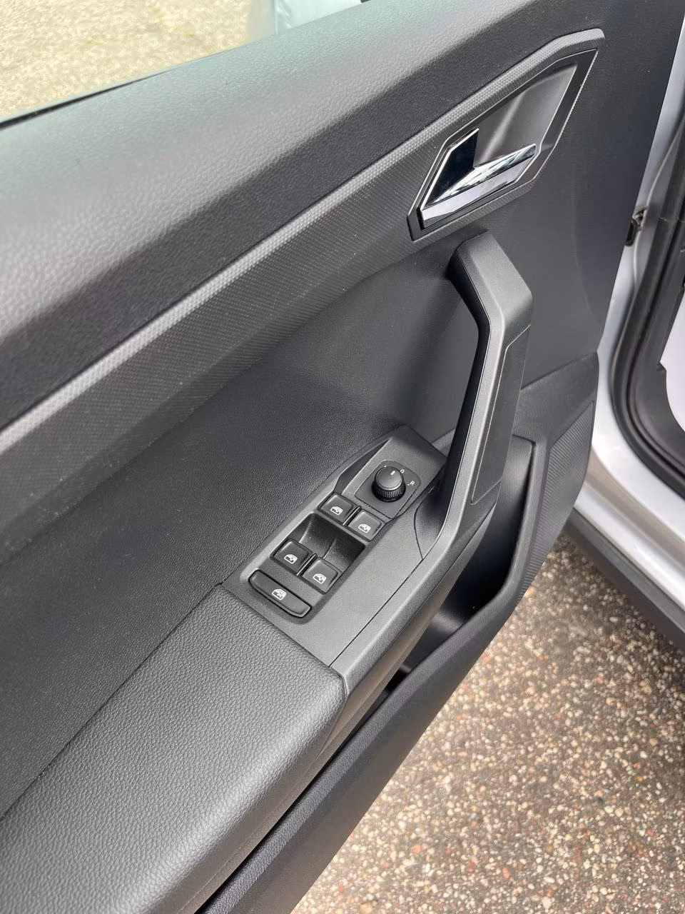 SEAT Arona фото 9