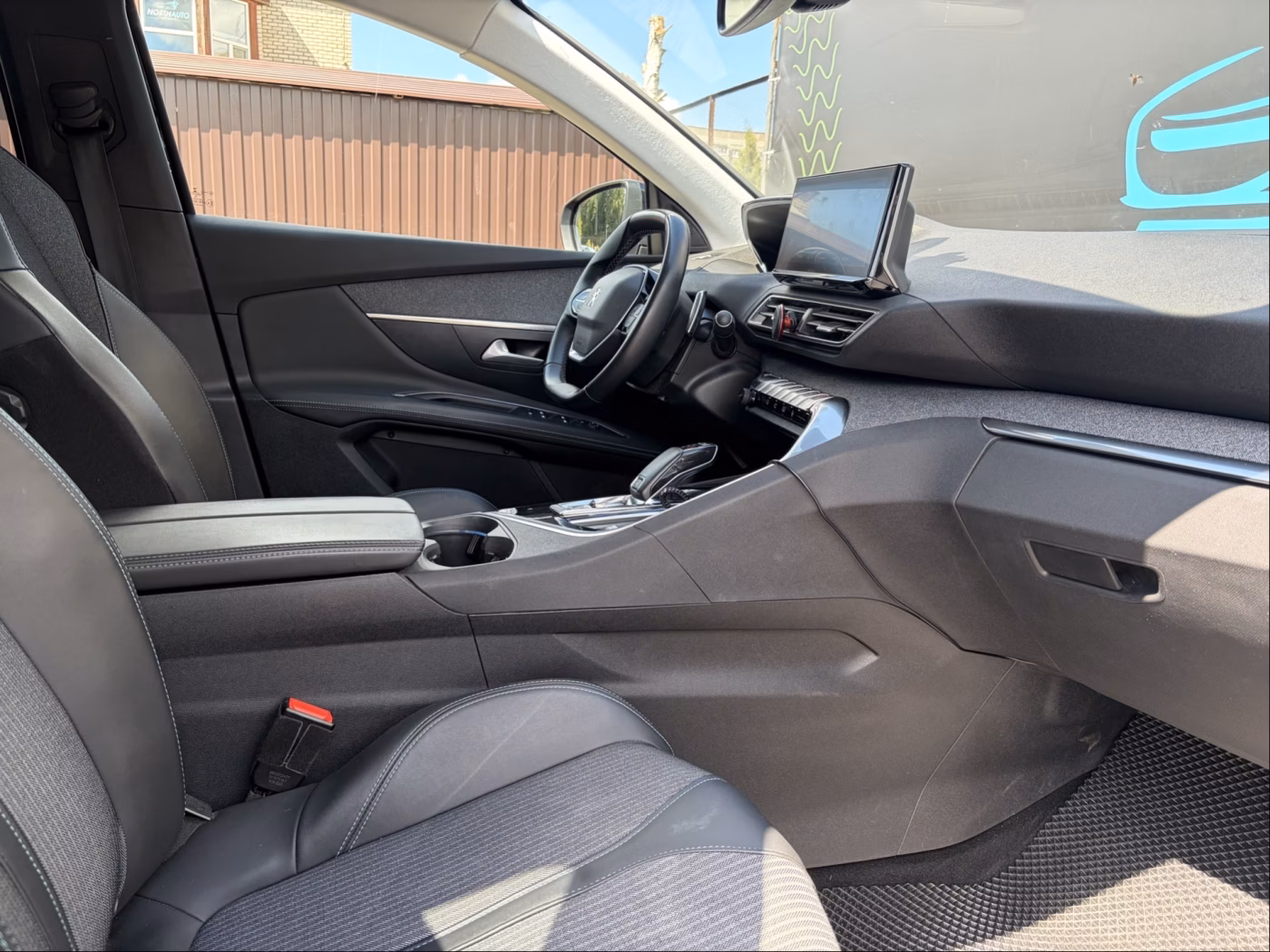 Peugeot 3008 фото 10