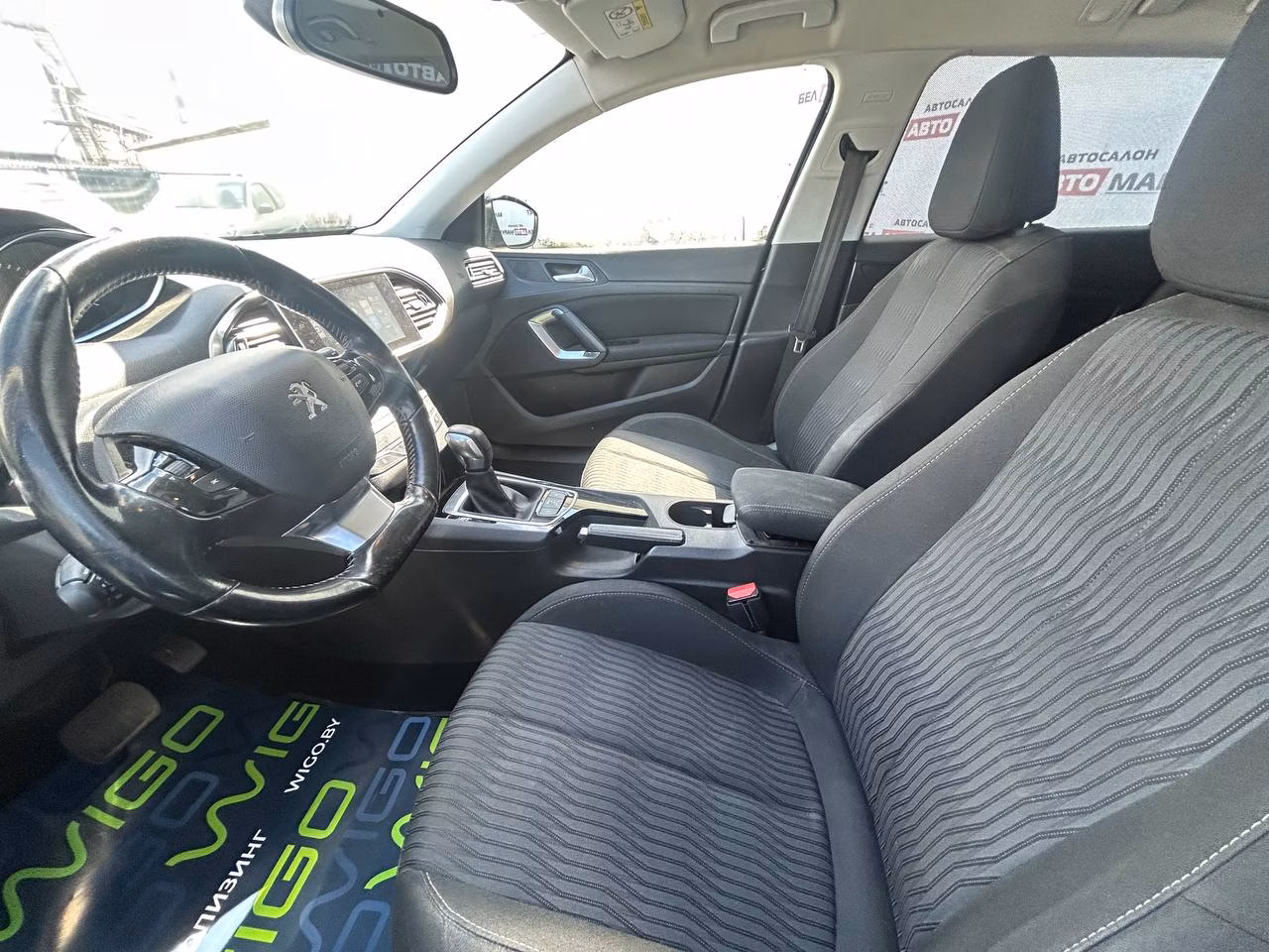 Peugeot 308 фото 7