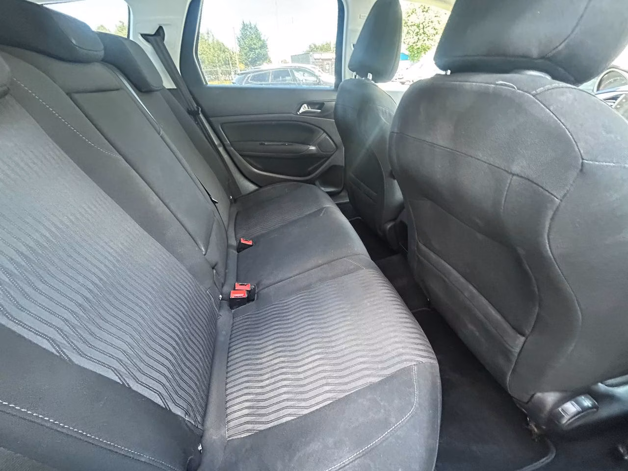 Peugeot 308 фото 8