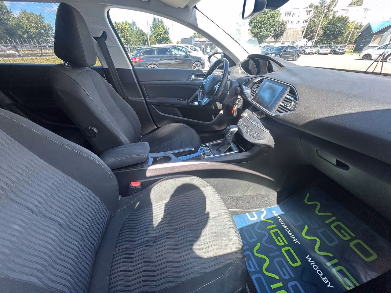 Peugeot 308 фото 9