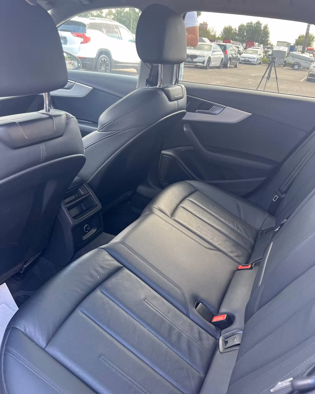 Audi A4 фото 11