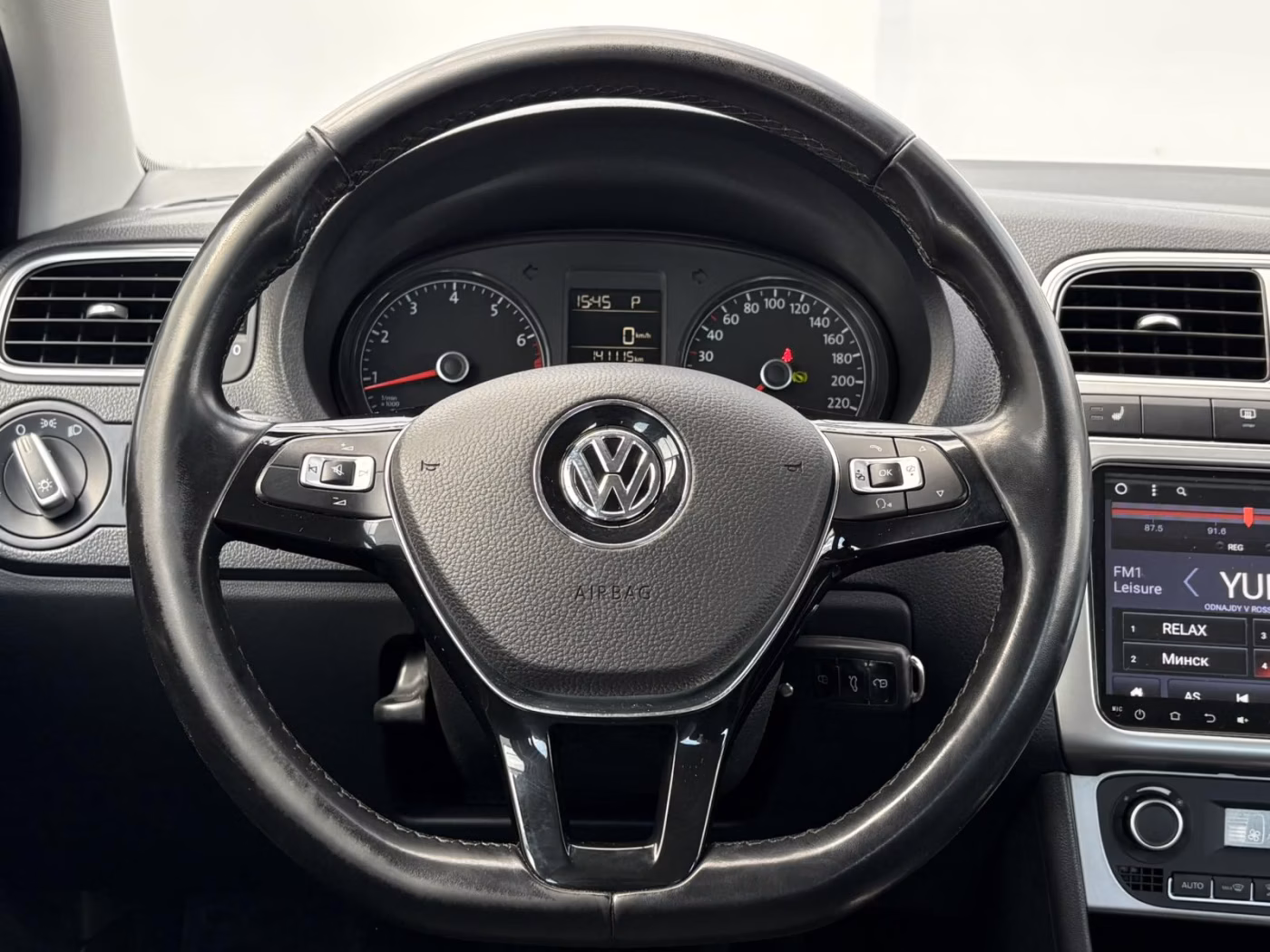 Volkswagen Polo Sedan фото 8