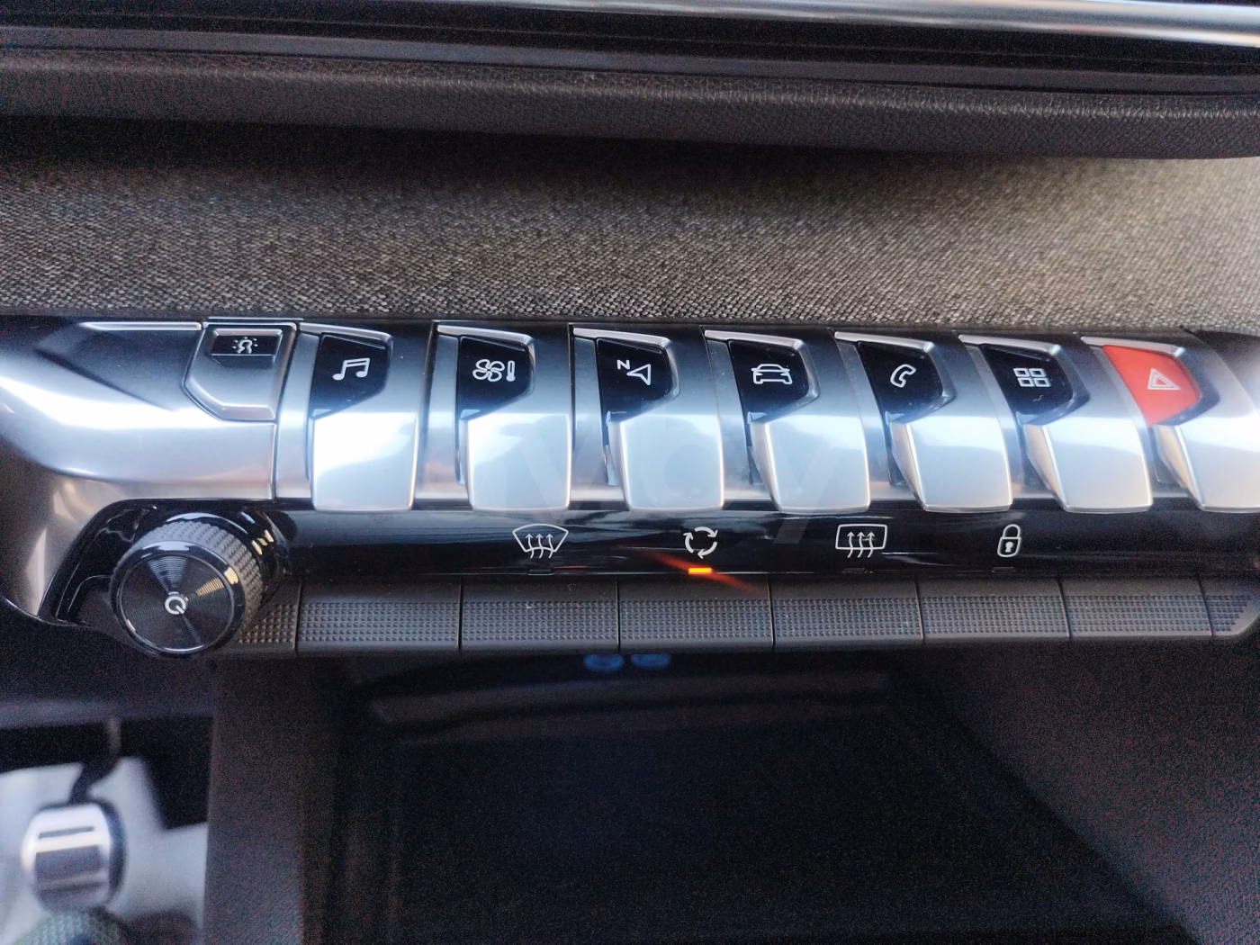 Peugeot 5008 фото 11