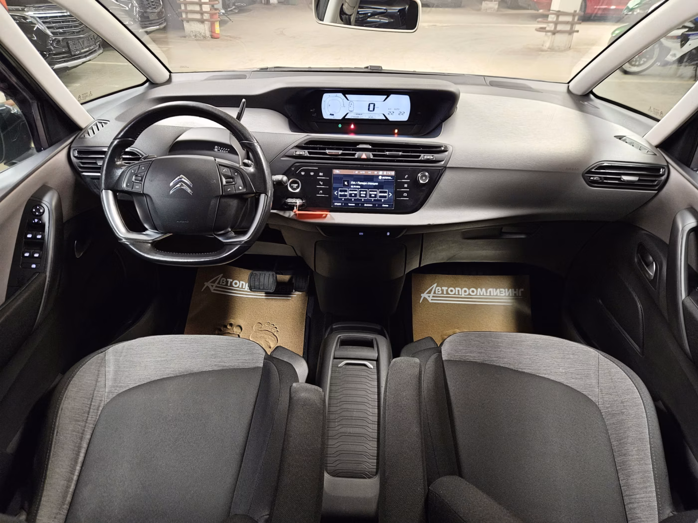 Citroen C4 Picasso фото 10